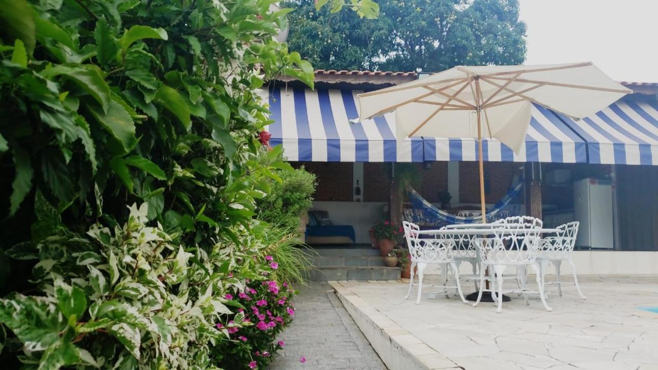 Suites Ambiente Familiar -Prox Do Thermas Águas de São Pedro Buitenkant foto