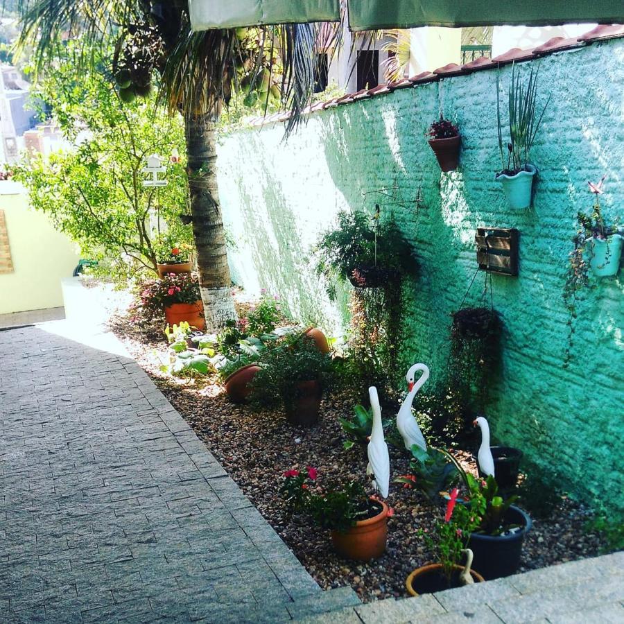 Suites Ambiente Familiar -Prox Do Thermas Águas de São Pedro Buitenkant foto