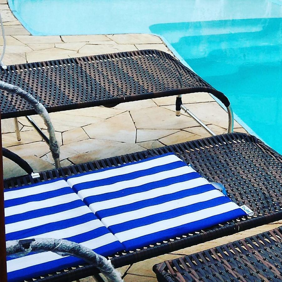 Suites Ambiente Familiar -Prox Do Thermas Águas de São Pedro Buitenkant foto